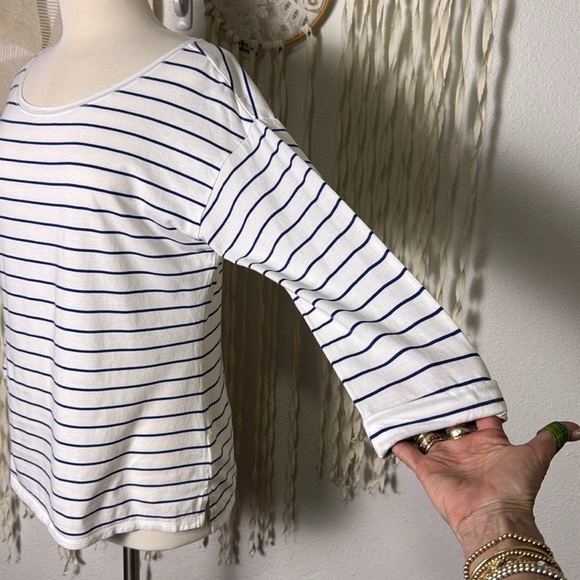 Patagonia White and Blue Stripe Cuffed Quarter Sleeve Tee Size Large - Picture 2 of 11
